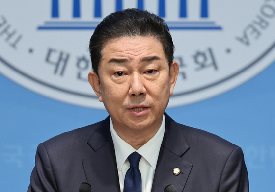 긴급 기자회견 갖는 김병기 의원