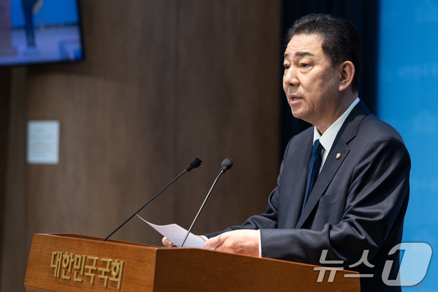 (서울=뉴스1) 이승배 기자 = 김병기 더불어민주당 의원이 19일 서울 여의도 국회 소통관에서 당 윤리심판원의 제명 결정에 대한 입장을 밝히는 기자회견을 하고 있다. 2026.1. …