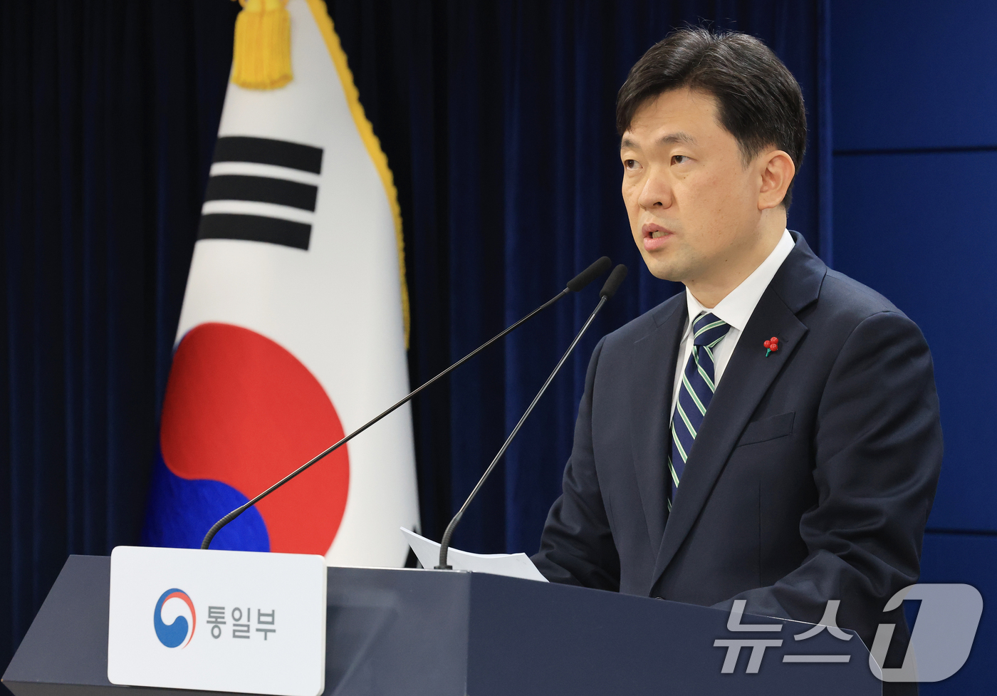 (서울=뉴스1) 임세영 기자 = 윤민호 통일부 대변인이 19일 서울 종로구 정부서울청사에서 정례 브리핑을 하고 있다. 2026.1.19/뉴스1