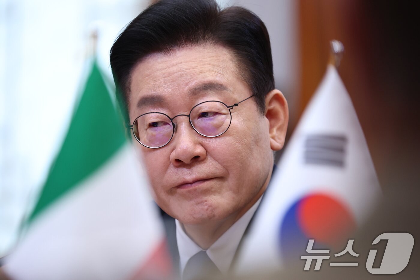 본문 이미지 - 이재명 대통령이 19일 청와대에서 열린 조르자 멜로니 이탈리아 총리와의 확대회담에 참석해 있다. 2026.1.19/뉴스1 ⓒ News1 이재명 기자