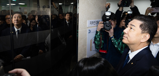 '공천헌금 의혹' 김병기 제명 1주만에 자진탈당…與지도부 설득(상보)