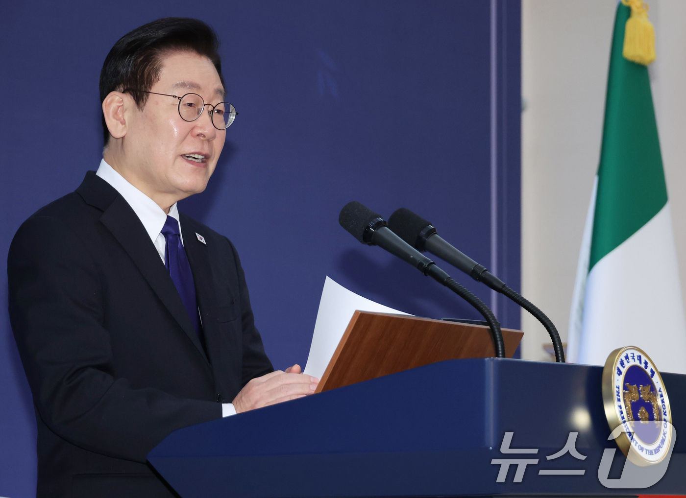 (서울=뉴스1) 이재명 기자 = 이재명 대통령이 19일 청와대에서 열린 조르자 멜로니 이탈리아 총리 공식 오찬에서 환영사를 하고 있다. 2026.1.19/뉴스1