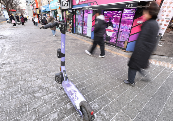 고양시, 불법 방치 '전동킥보드' 3일부터 강제 견인…대당 3만원 부과