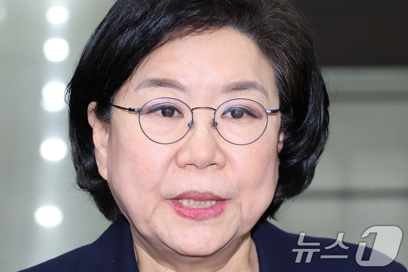 (서울=뉴스1) 신웅수 기자 = 인사청문회 출석을 위해 서울 여의도 국회를 찾은 이혜훈 기획예산처 장관 후보자가 19일 입장을 밝히고 있다. 2026.1.19/뉴스1