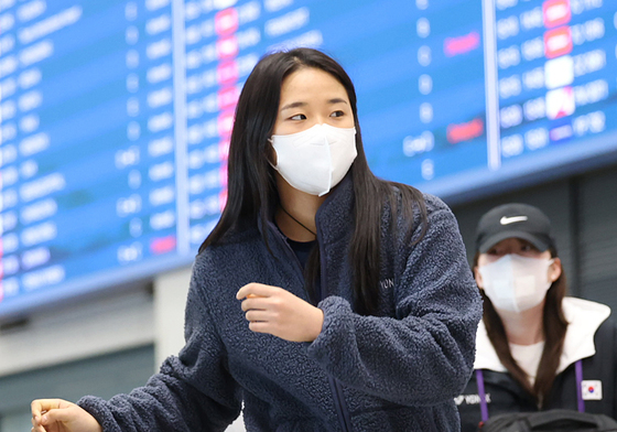 2주 연속 우승컵 들어올린 안세영