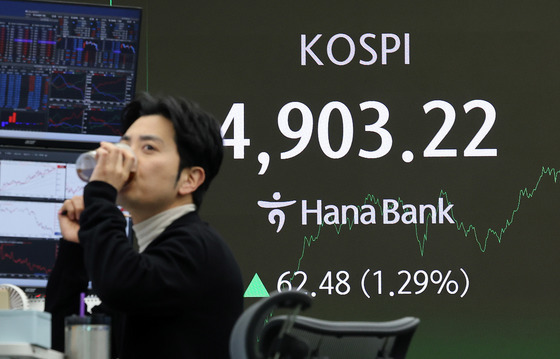 4900선 뚫은 코스피