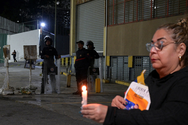 [포토] 석방 기다리는 베네수엘라 수감자 가족들