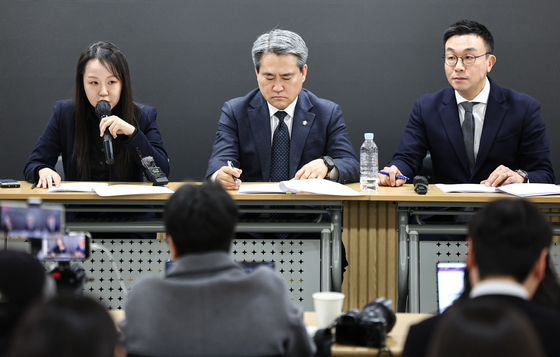 윤 전 대통령 선고 관련 변호인단 기자회견