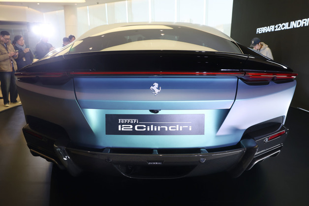 페라리 12 칠린드리 테일러메이드 공개