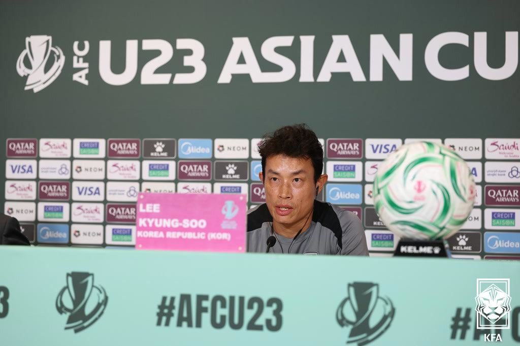 (서울=뉴스1) = U-23(23세 이하) 대표팀 이경수 코치가 19일(현지시간) 사우디아라비아 제다 킹 압둘라 스포츠 시티홀 스타디움에서 2026 아시아축구연맹(AFC) U-23 …