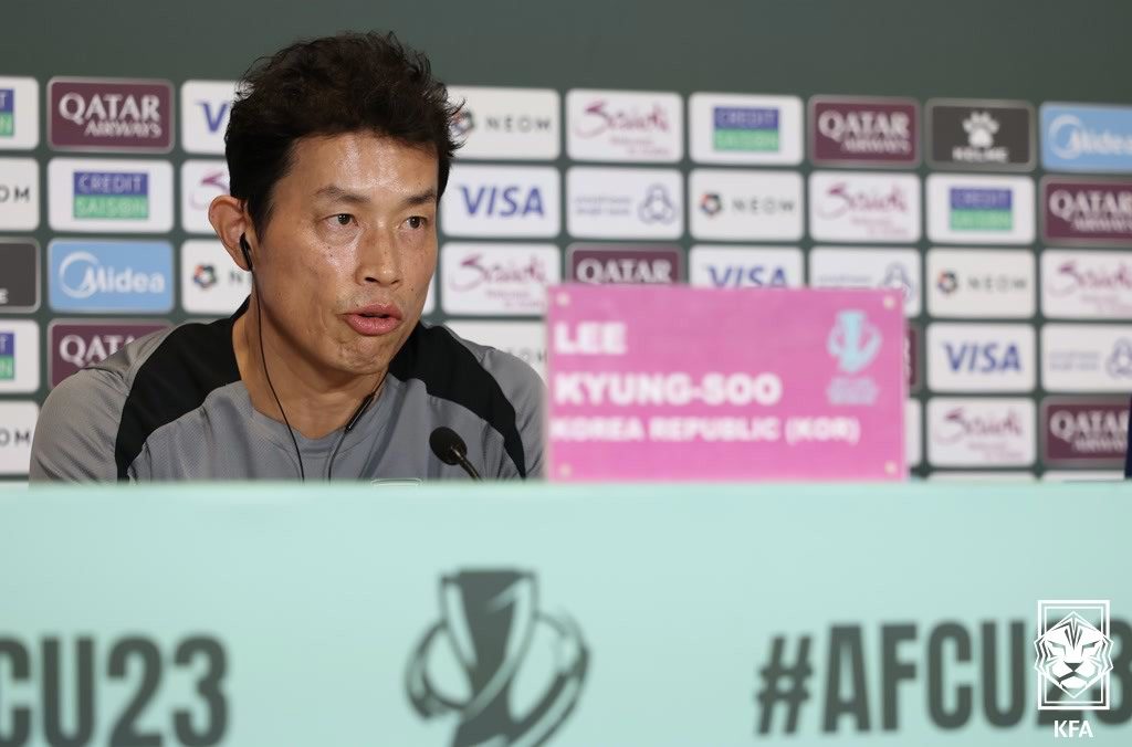 (서울=뉴스1) = U-23(23세 이하) 대표팀 이경수 코치가 19일(현지시간) 사우디아라비아 제다 킹 압둘라 스포츠 시티홀 스타디움에서 2026 아시아축구연맹(AFC) U-23 …