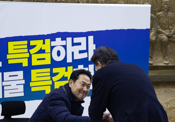 장동혁 국민의힘 대표 단식농성장 찾은 박형준 부산시장