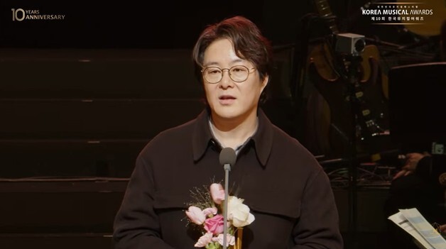 '한복 입은 남자' 한국뮤지컬어워즈 대상…박은태·조정은 남녀주연상(종합)