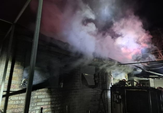 공주 돈사 화재로 돼지 56마리 폐사…1억여원 피해