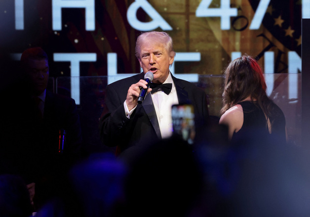 트럼프 "두달 내 워싱턴 개선문 착공…백악관서 최고의 UFC 개최"