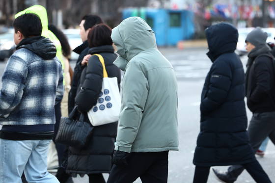 강추위 속 새해 첫 출근