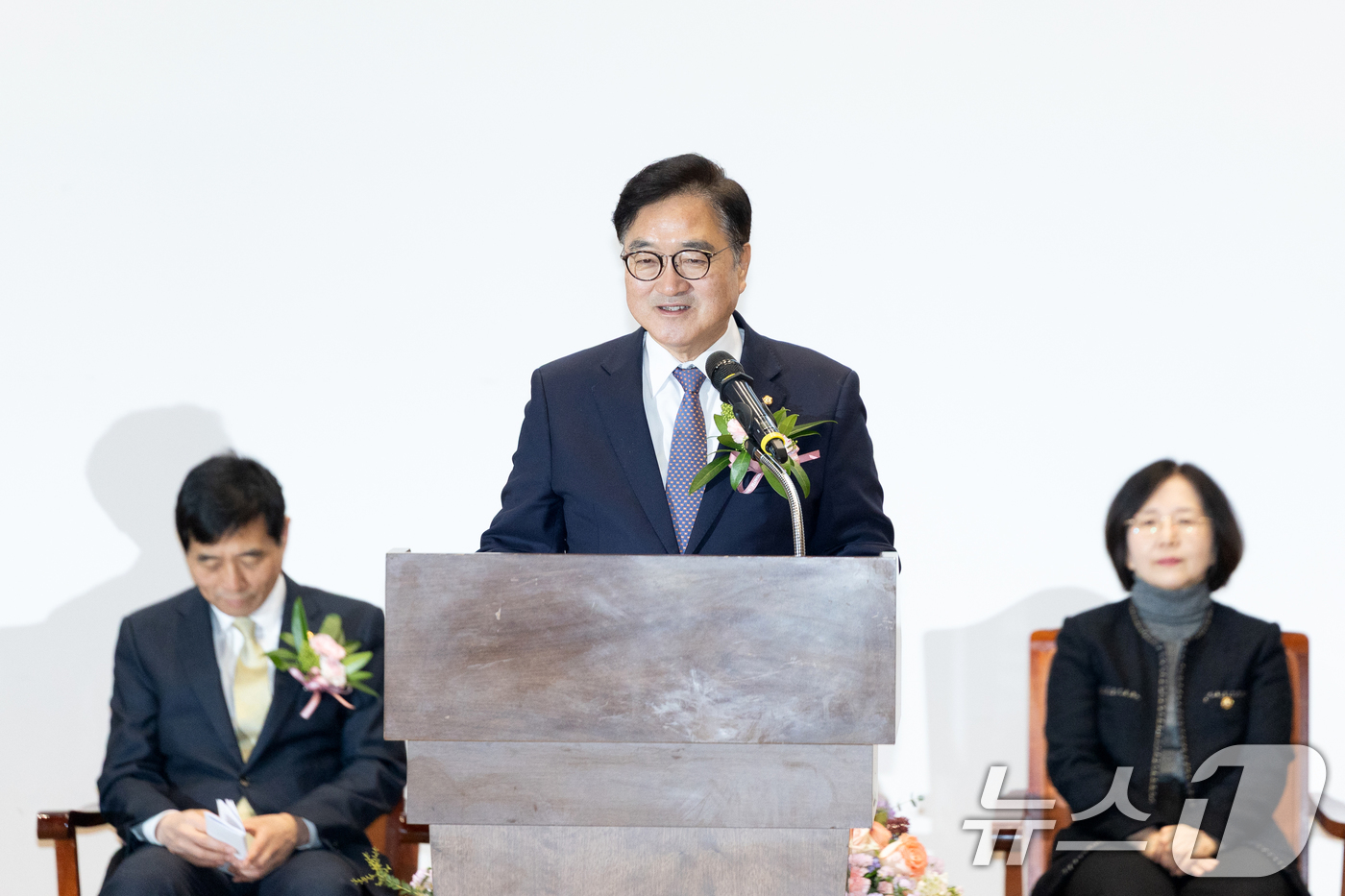 (서울=뉴스1) 이승배 기자 = 우원식 국회의장이 2일 서울 여의도 국회 의원회관에서 열린 2026 국회 시무식에서 인사말하고 있다. 2026.1.2/뉴스1