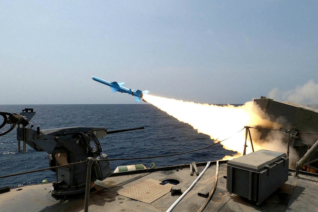 "군함도 비트코인 결제 됩니다"…이란, 제재 피해 무기수출 시도