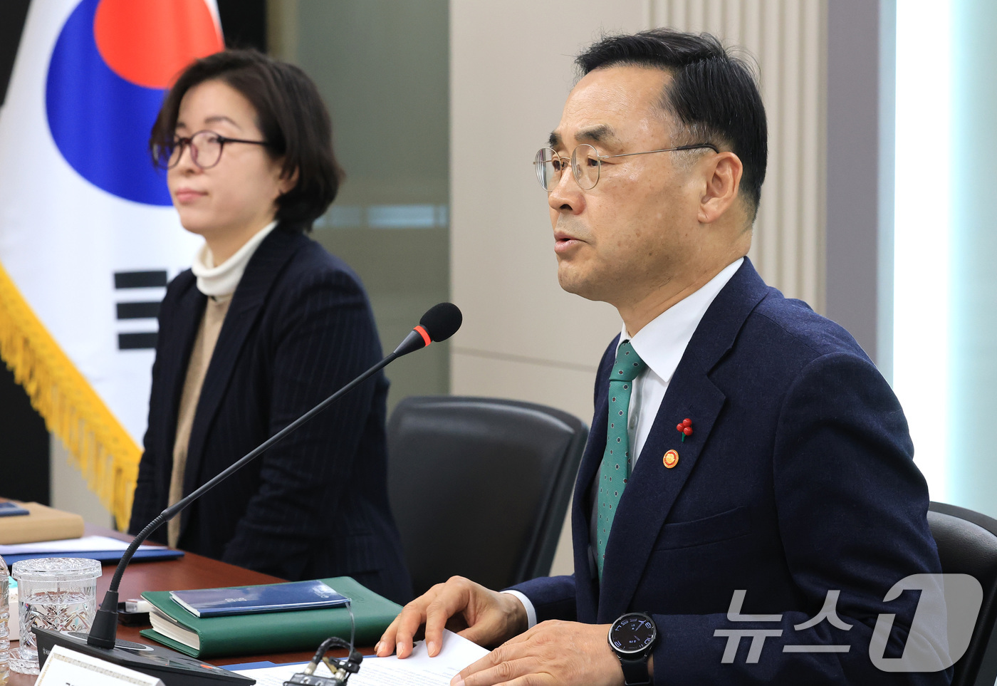 (서울=뉴스1) 임세영 기자 = 차정인 국가교육위원장이 2일 서울 종로구 정부서울청사에서 열린 2026년 국가교육위원회 시무식에서 신년사를 하고 있다. 2026.1.2/뉴스1