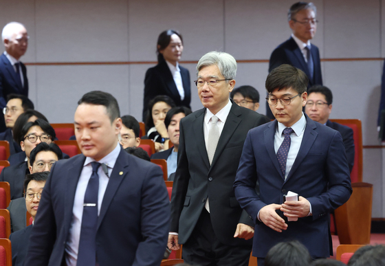 시무식 참석하는 김상환 헌재소장