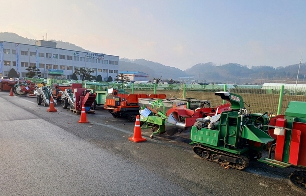 괴산군, 불용 농기계 31대 지역 농업인에 매각…유찰 7대 재입찰