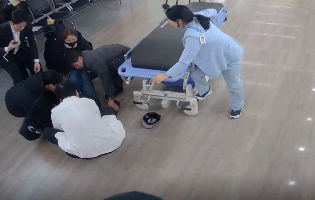 보라매병원, 로비서 쓰러진 시민 신속 구조…"서울 건강 이상無"