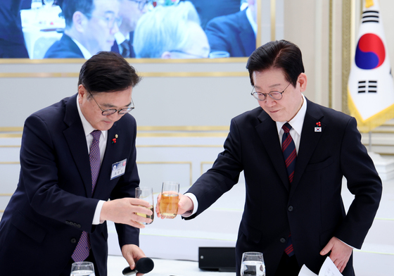 건배하는 이재명 대통령과 우원식 의장