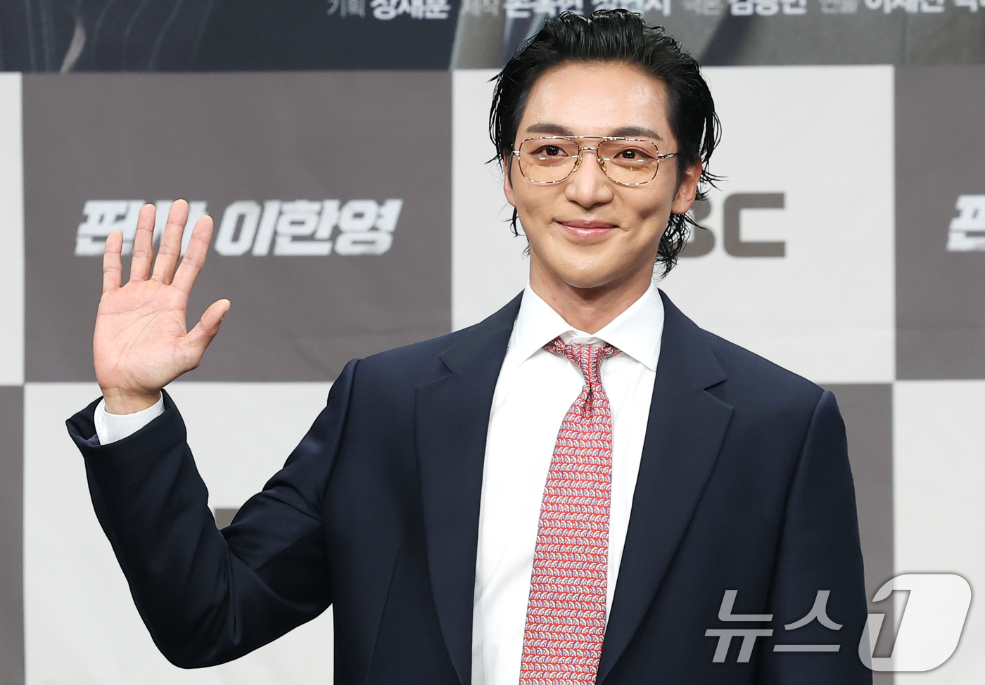 (서울=뉴스1) 권현진 기자 = 배우 황희가 2일 오후 서울 마포구 MBC 상암 신사옥에서 진행된 MBC 새 금토드라마 ‘판사 이한영’(극본 김광민/연출 이재진, 박미연) 제작발표 …