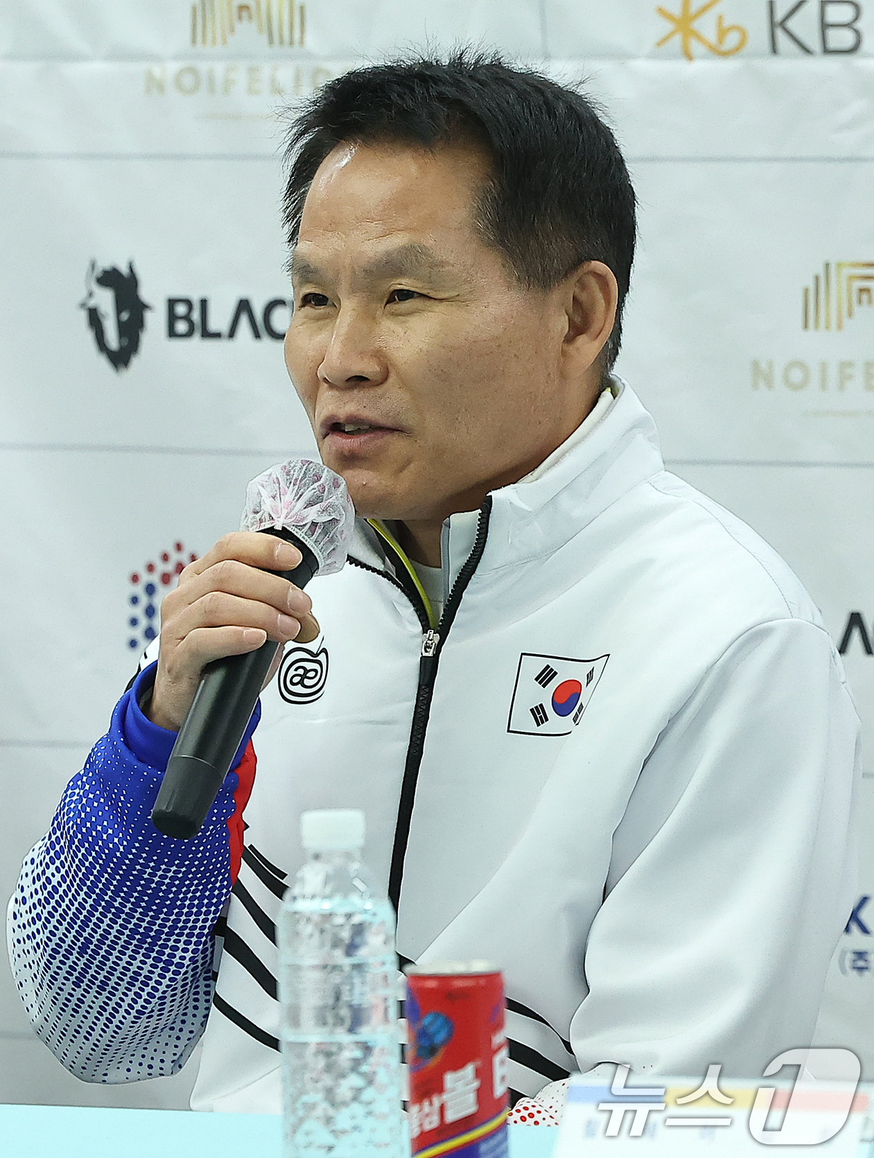 (서울=뉴스1) 김진환 기자 = 2일 오후 서울 송파구 서울올림픽파크텔에서 열린 '2025 밀라노-코르티나담페초 동계올림픽 & 동계패럴림픽 컬링 국가대표 출정식'에 참가한 동계패럴 …