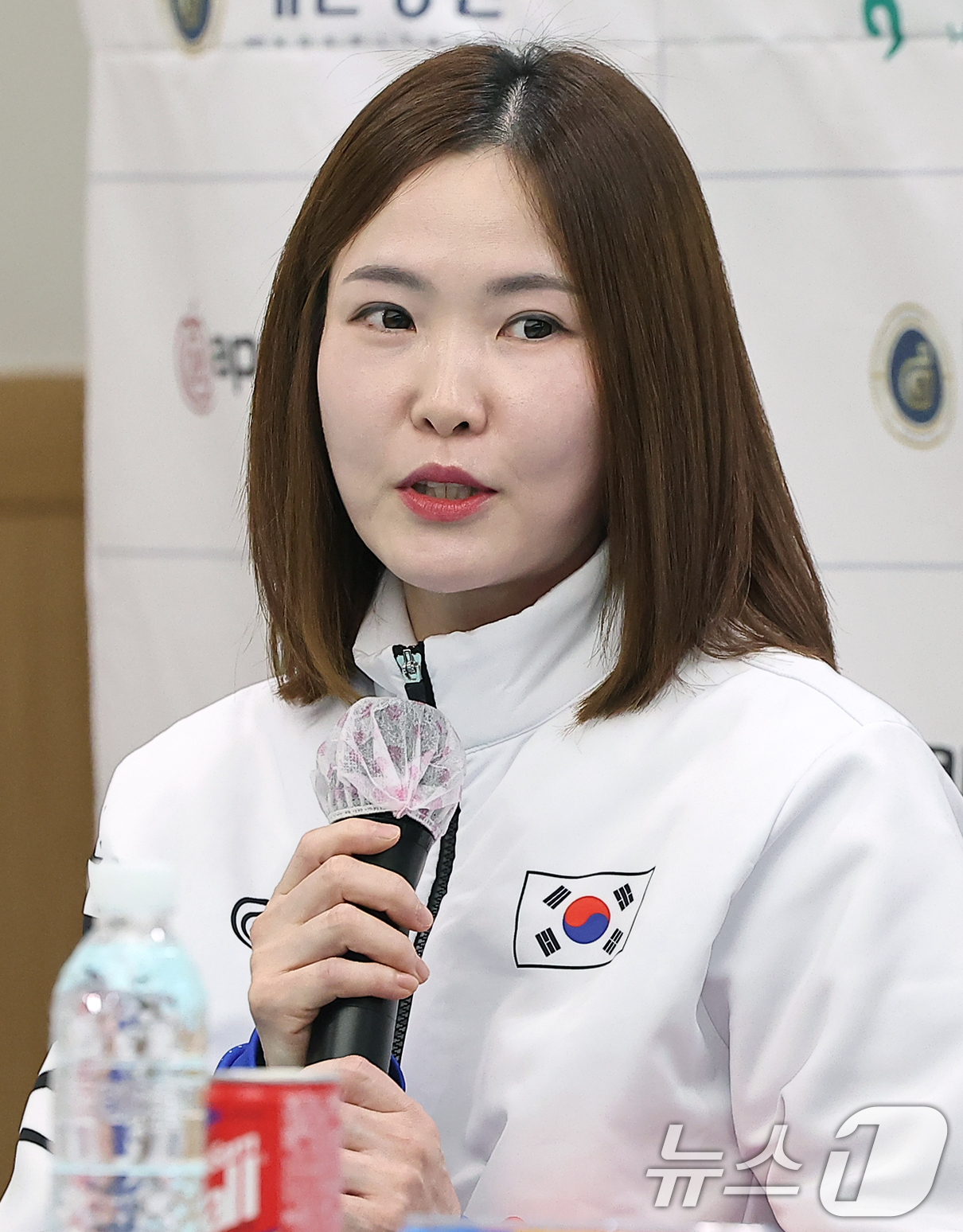 (서울=뉴스1) 김진환 기자 = 2일 오후 서울 송파구 서울올림픽파크텔에서 열린 '2025 밀라노-코르티나담페초 동계올림픽 & 동계패럴림픽 컬링 국가대표 출정식'에 참가한 동계패럴 …