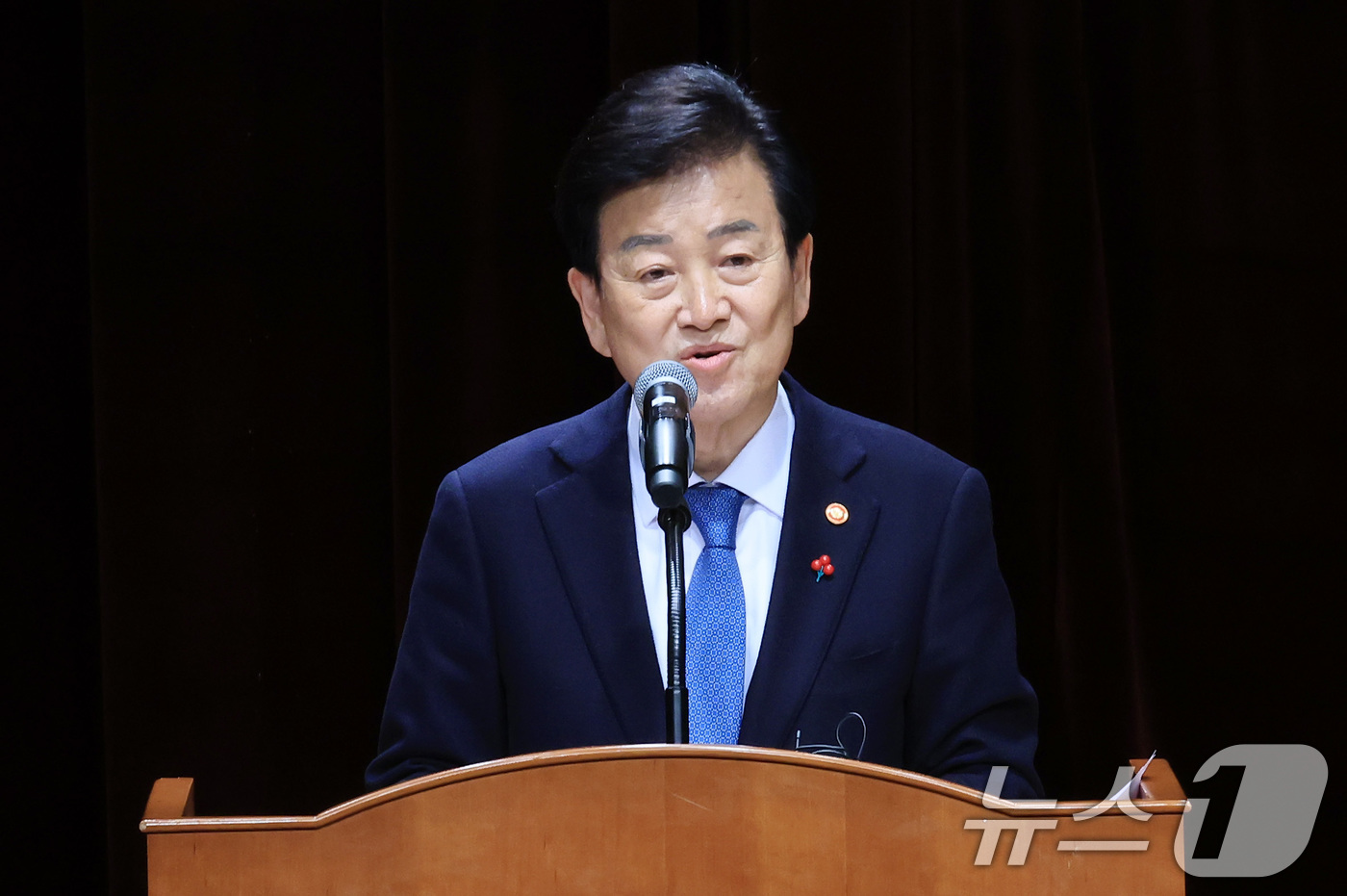 (서울=뉴스1) 임세영 기자 = 정동영 통일부 장관이 2일 서울 종로구 정부서울청사 별관에서 열린 2026년 통일부 시무식에서 신년사를 하고 있다. 2026.1.2/뉴스1