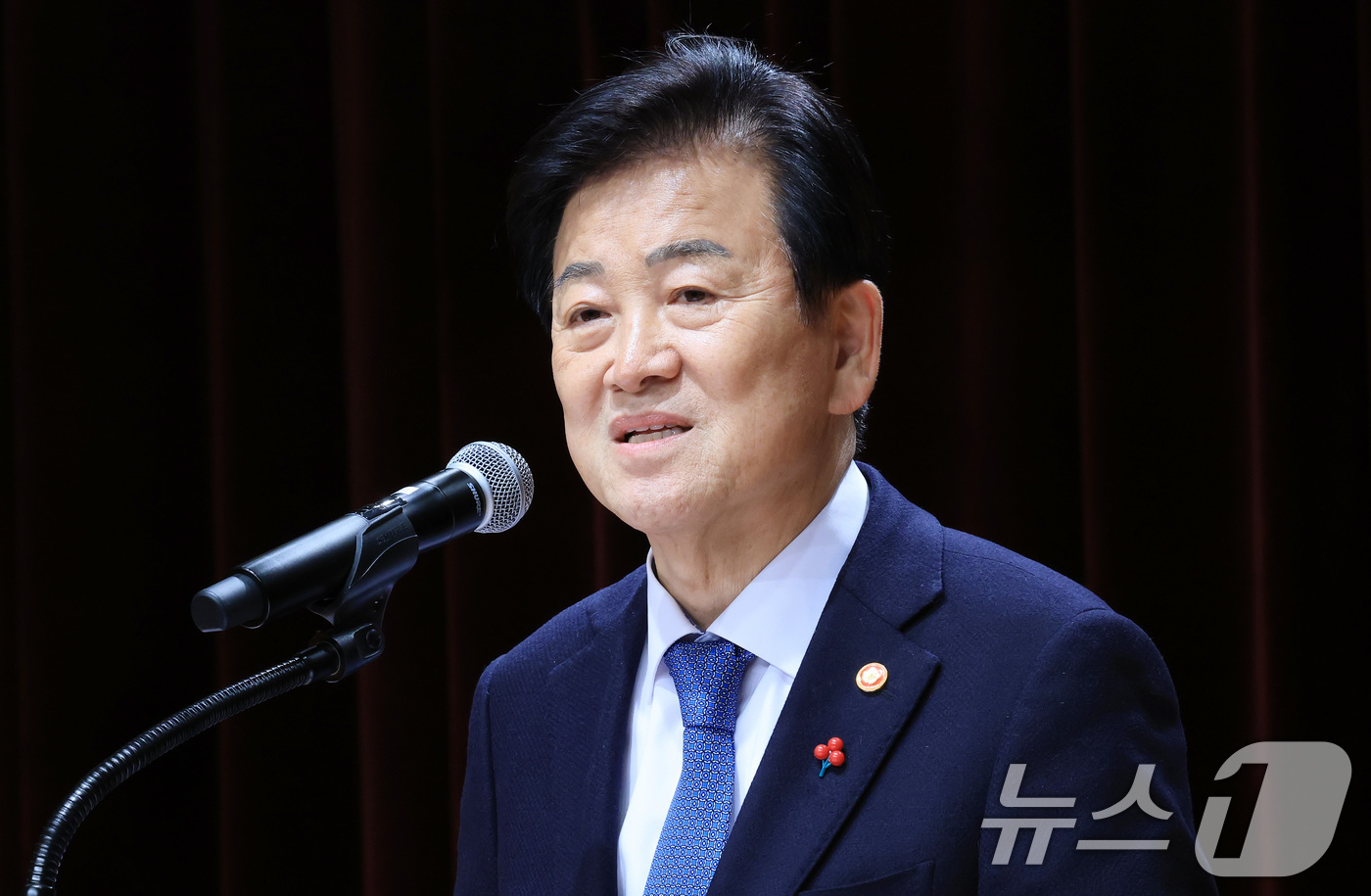 (서울=뉴스1) 임세영 기자 = 정동영 통일부 장관이 2일 서울 종로구 정부서울청사 별관에서 열린 2026년 통일부 시무식에서 신년사를 하고 있다. 2026.1.2/뉴스1