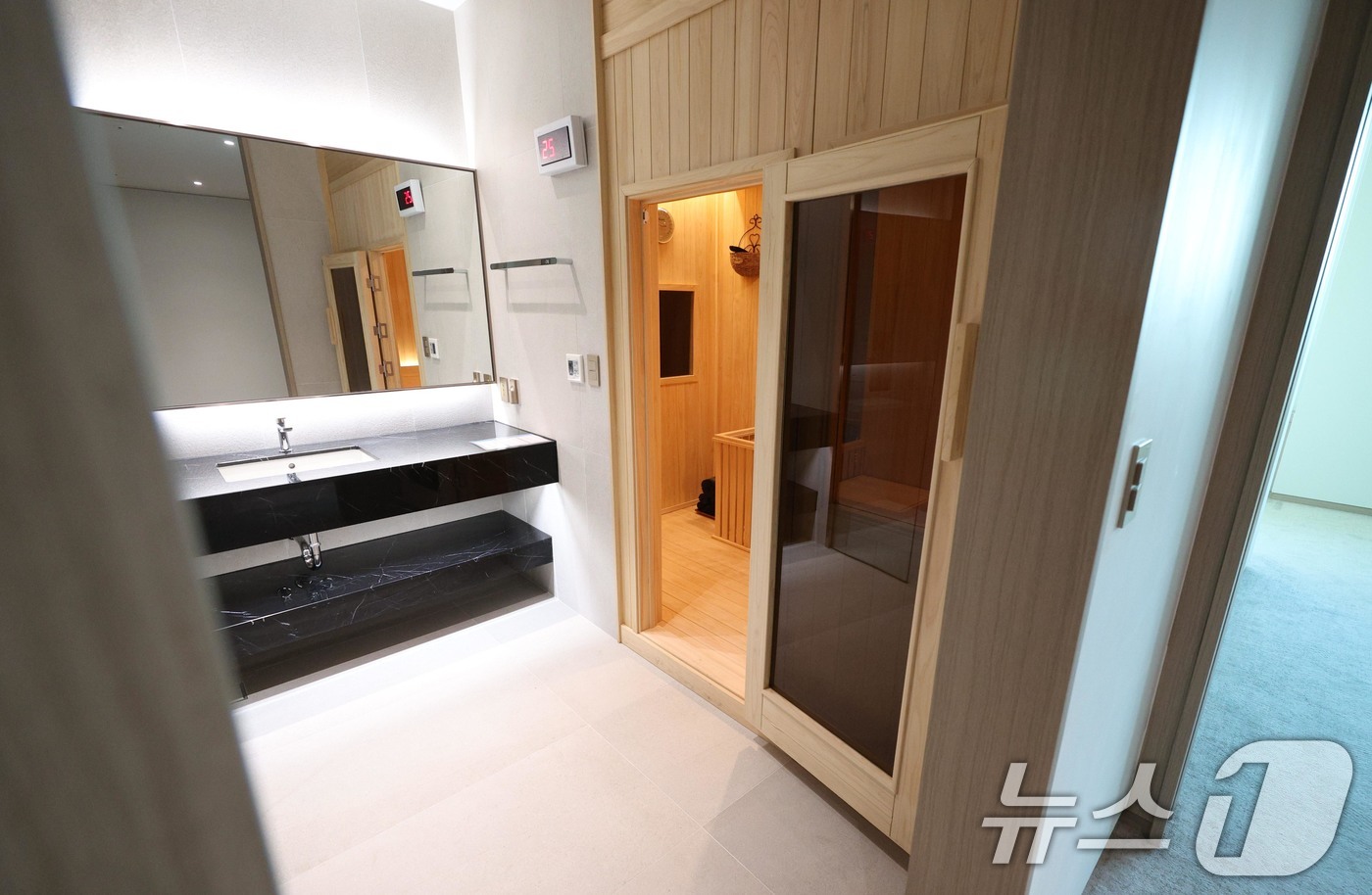 (서울=뉴스1) 이재명 기자 = 2일 청와대로 이전 작업을 마친 서울 용산 대통령실 청사의 모습이 공개되고 있다. (청와대통신사진기자단) 2026.1.2/뉴스1