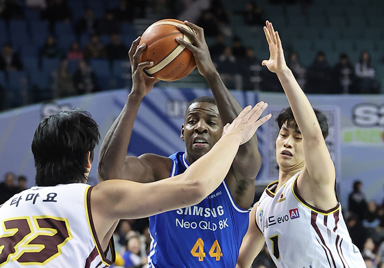 니콜슨, 두 명도 문제 없어!