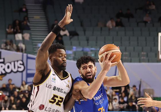 칸터, 묵직한 돌파