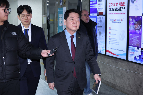 안철수 "개헌안 반대…지선 투표율 높이기 위한 호객용 국민투표"