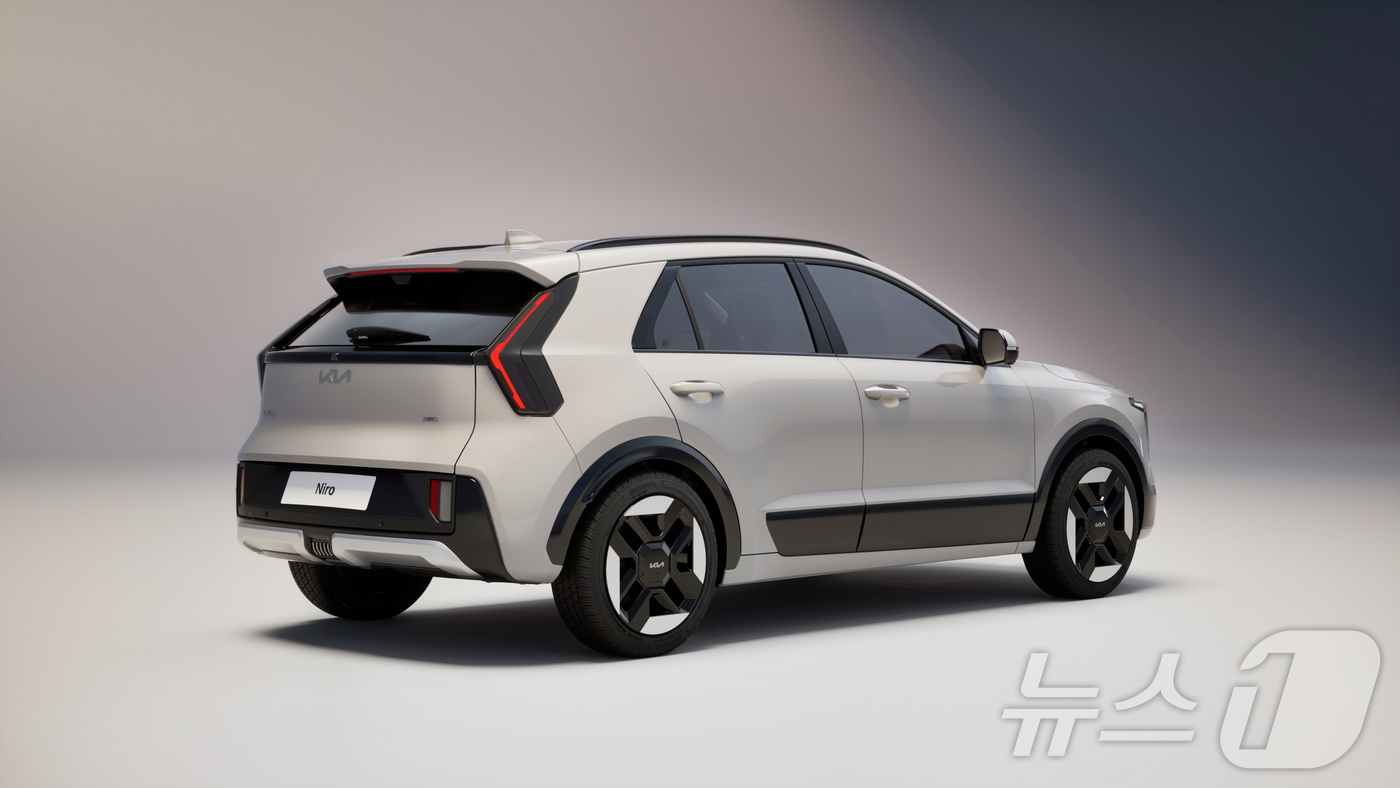 (서울=뉴스1) = 기아는 20일 ‘더 뉴 니로’의 디자인을 최초로 공개했다. 사진은 기아 '더 뉴 니로'의 외장. (현대차·기아 제공. 재판매 및 DB 금지) 2026.1.20/ …
