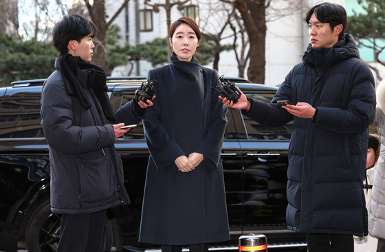 '1억 공천헌금 의혹' 강선우 의원, 경찰 조사 출석