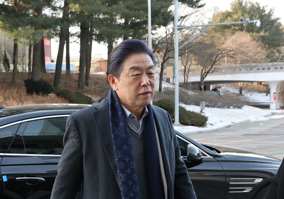 출근하는 김형석 관장