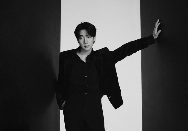 최수호, 아이돌 같은 훤칠 비주얼…솔로 콘셉트 사진 공개