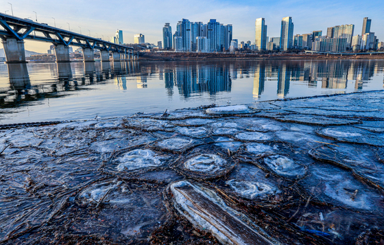 '동장군 기승' 최저 -17도 한파 계속…전라서해안 등 눈 소식