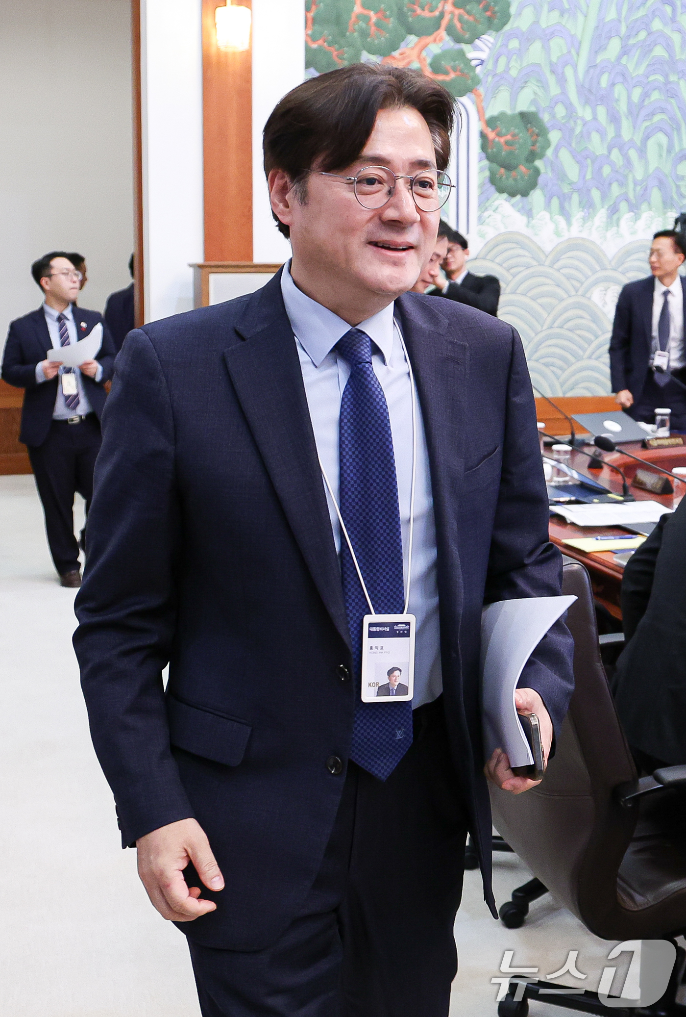 (서울=뉴스1) 허경 기자 = 홍익표 정무수석이 20일 청와대에서 열린 국무회의에 참석하고 있다. 2026.1.20/뉴스1