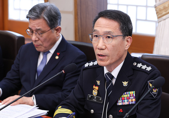 발언하는 유재성 경찰청장 직무대행