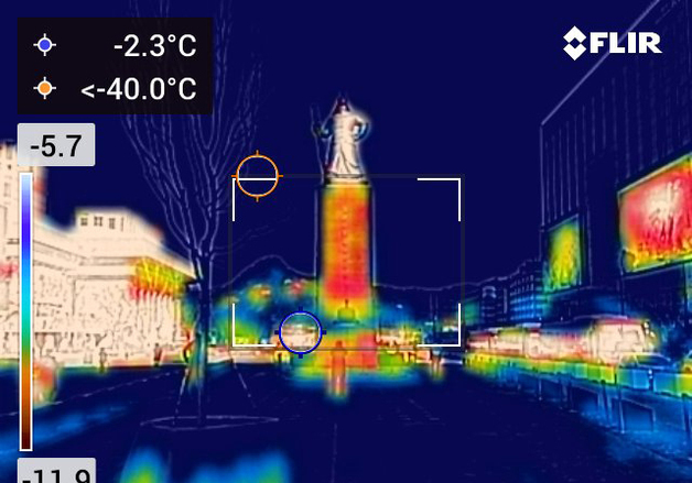 강력한 추위에 광화문광장은 한산
