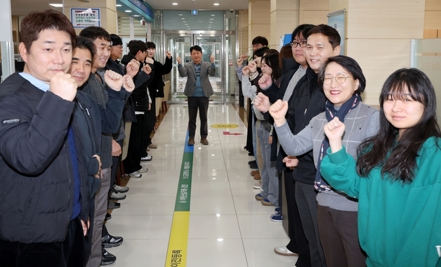 괴산군 민원행정 달라졌다…처리는 빠르게, 응대는 친절하게