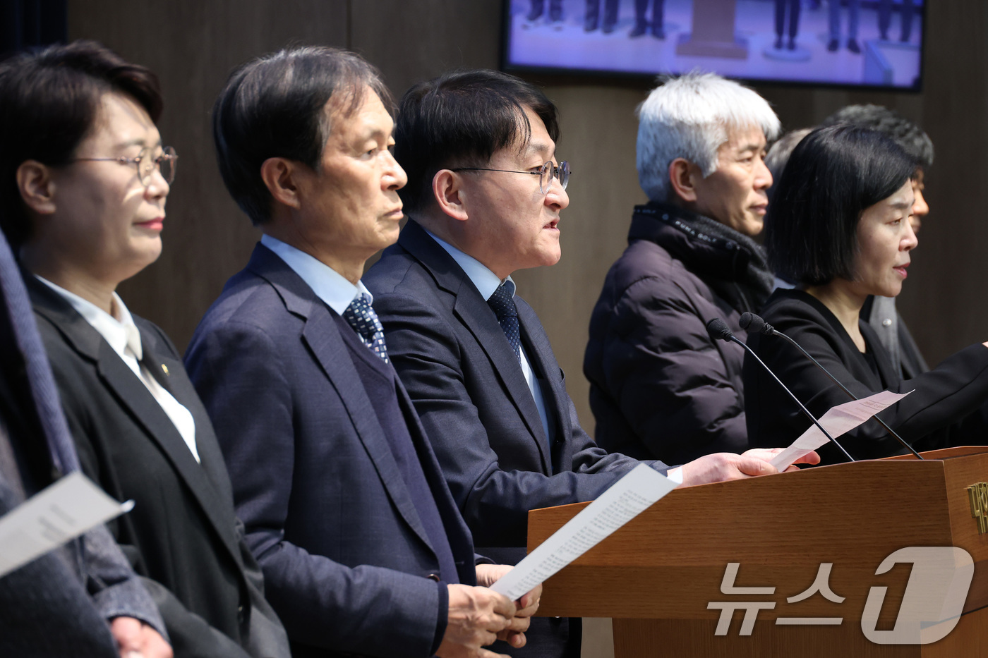 (서울=뉴스1) 신웅수 기자 = 차규근 조국혁신당 의원이 20일 서울 여의도 국회 소통관에서 정치개혁 광주대구 시민사회 2차 공동토론회 관련 기자회견을 하고 있다. 2026.1.2 …