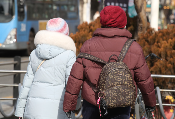 이른 추위에 특수 맞은 패션업계…4Q 실적 호조 기대