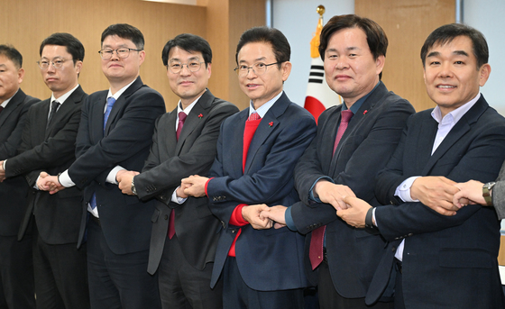 TK 행정통합 재점화…경북지사, 대구시·도의회·교육청 연쇄 회동(종합)