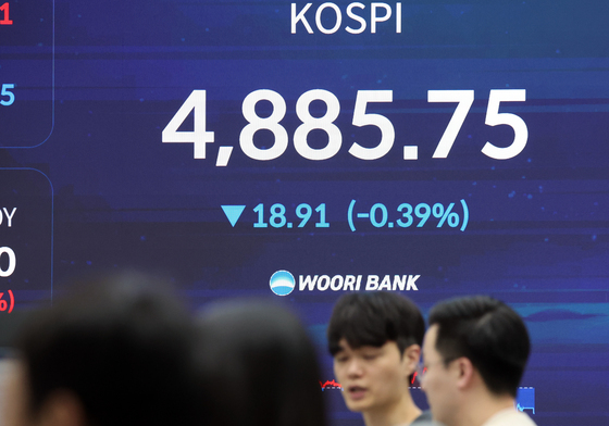 코스피 하락세 속 코스닥 선방