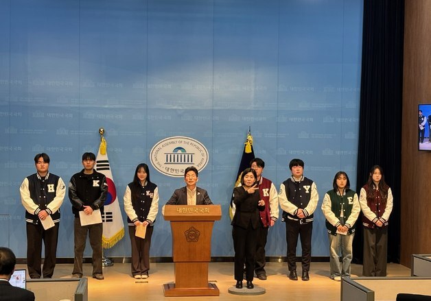 서울 사립대 총학생회 "ATM 취급 말라…등록금 인상 중단해야"